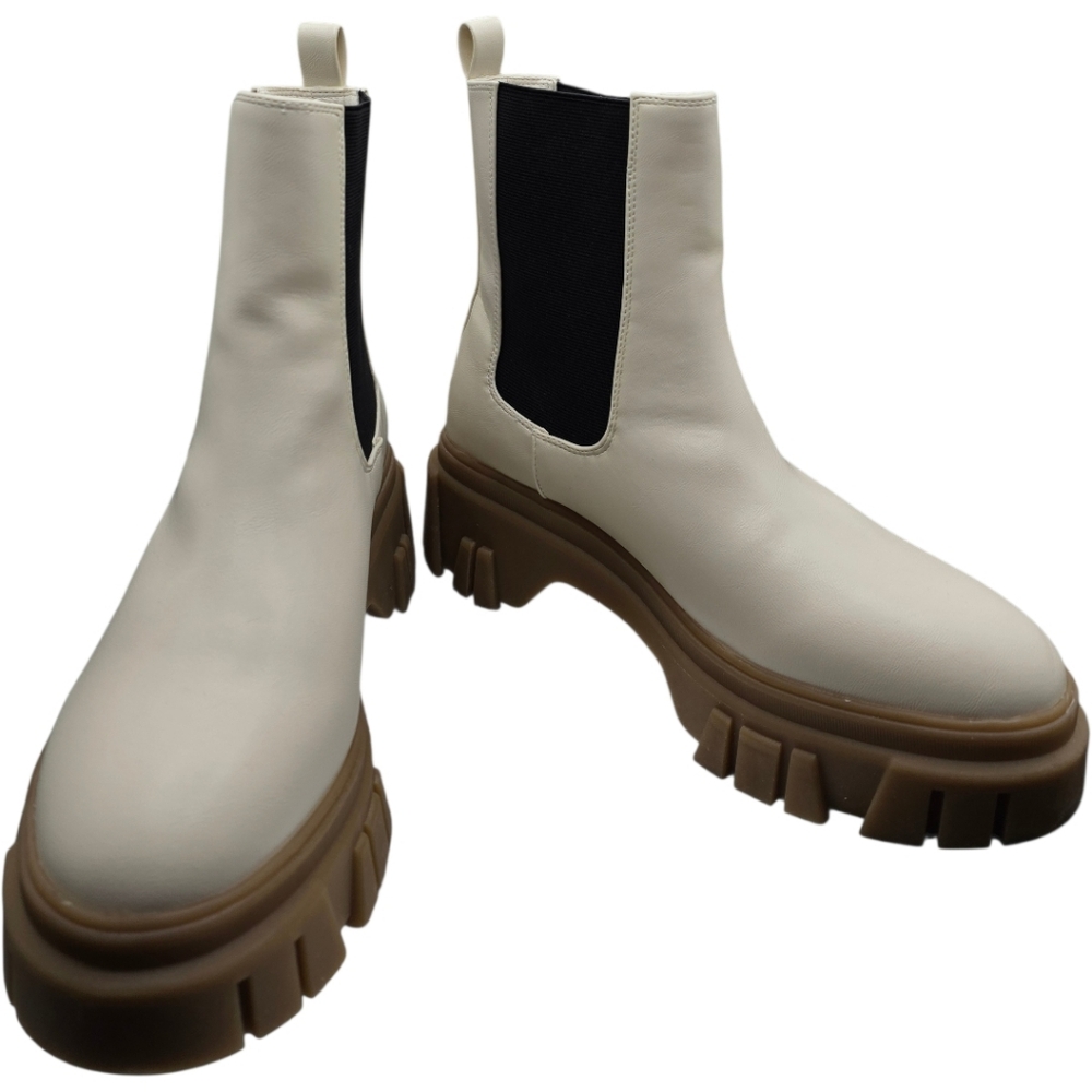 Chinese Laundry Jenny Platform Chelsea Boot Cream 9.5 NIB - Picture 3 of 8